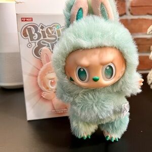 The Monsters Big Into Energy - green "serenity" labubu (1x)